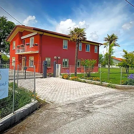 Alojamento de Acomodação e Pequeno-almoço Cygnus Lido di Jesolo