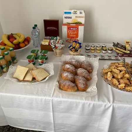 Cygnus Nocleg ze śniadaniem Lido di Jesolo